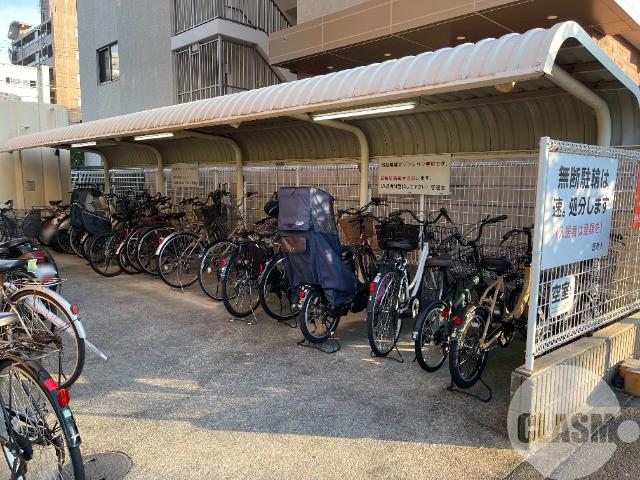 18/30 エントランス