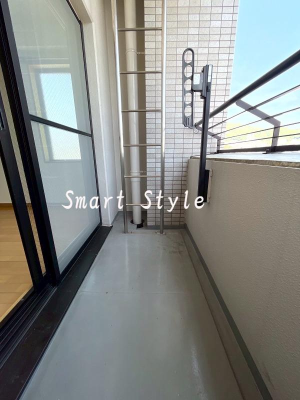 19/30 バルコニー