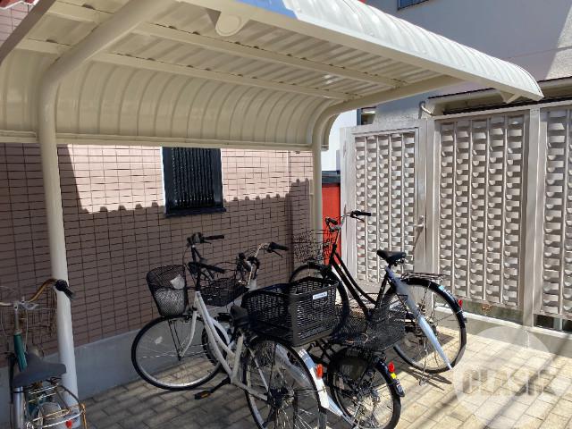 20/30 エントランス