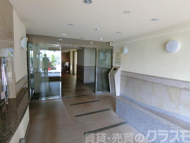 2/4 エントランス