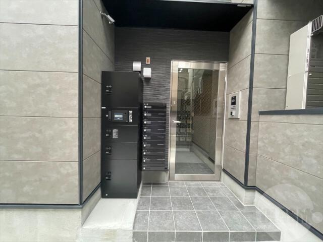 22/30 エントランス