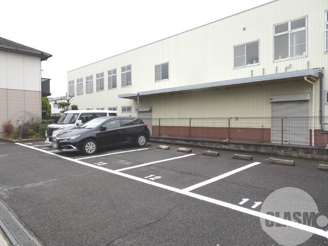 2/13 駐車場