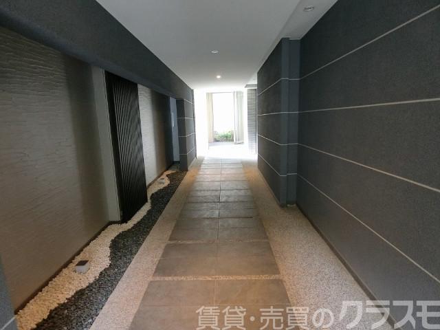 2/3 エントランス