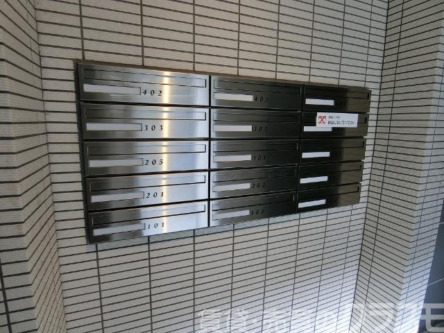 3/3 エントランス