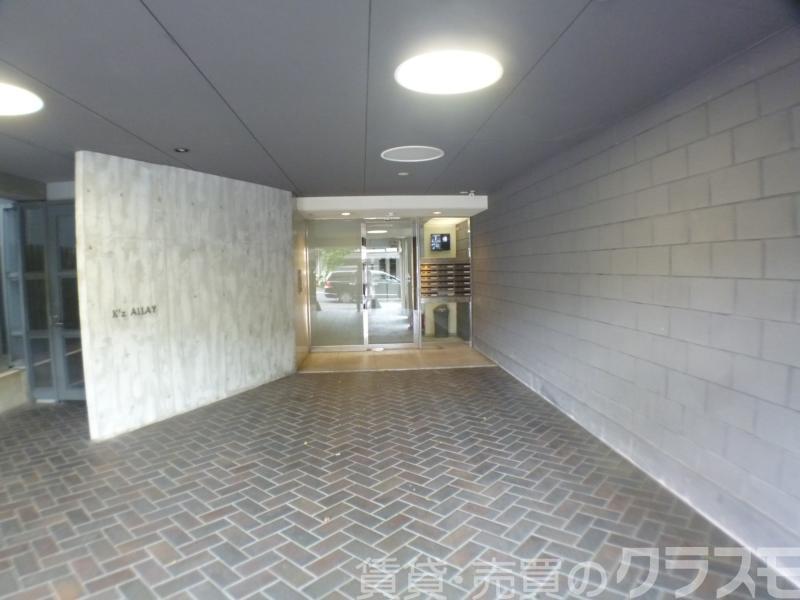 2/4 エントランス