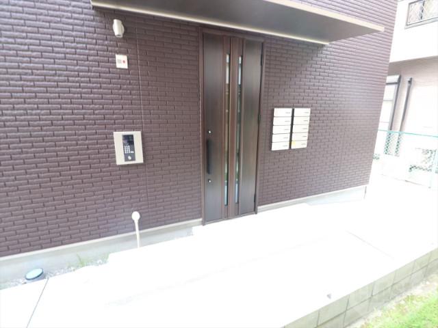 22/30 エントランス