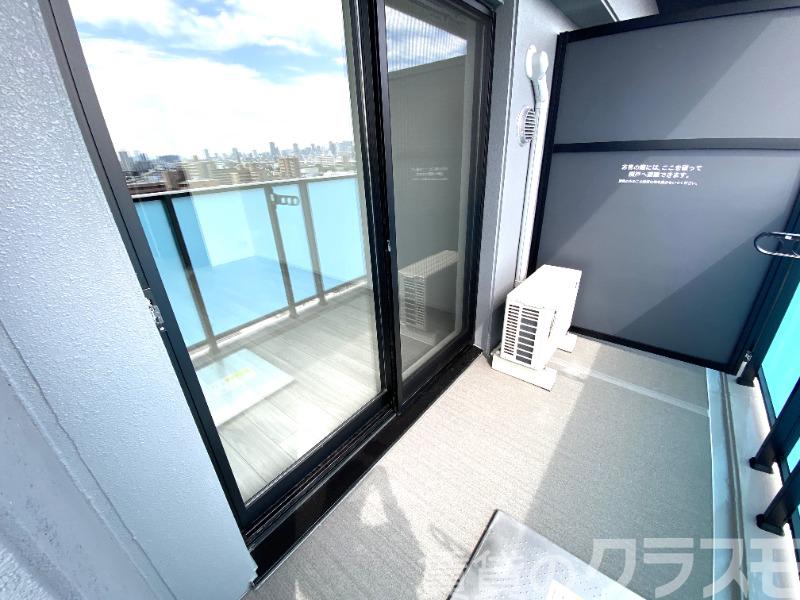 18/28 バルコニー