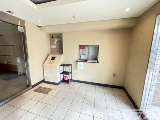 22/30 エントランス