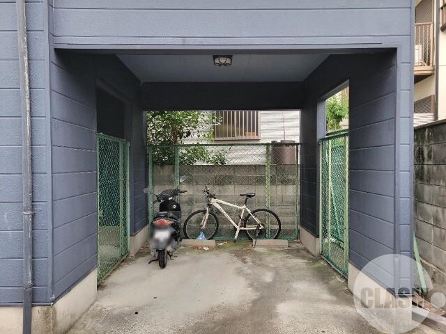 18/24 エントランス