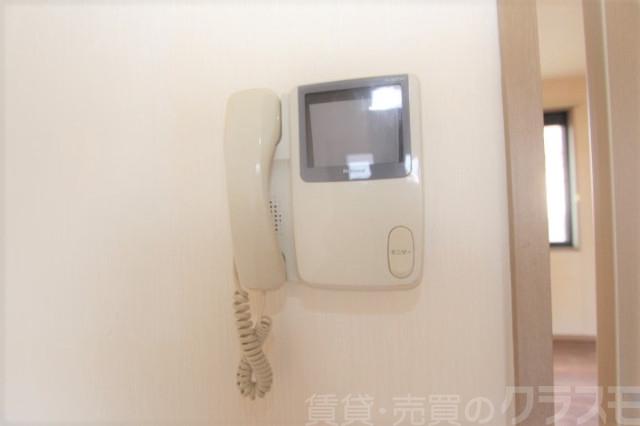 23/25 エントランス