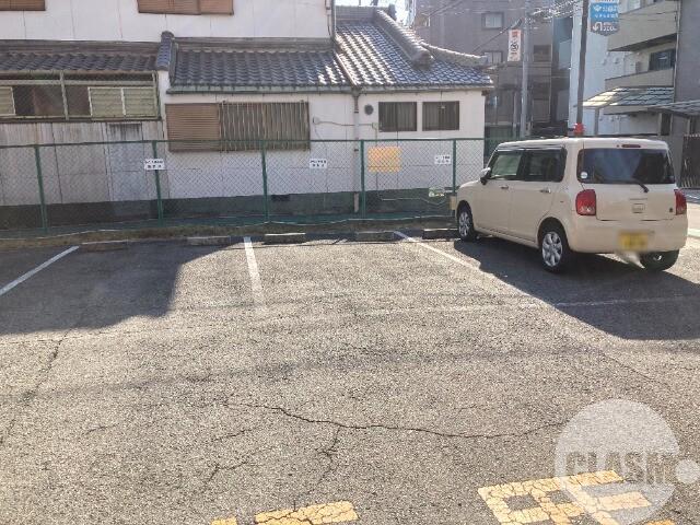 21/27 駐車場