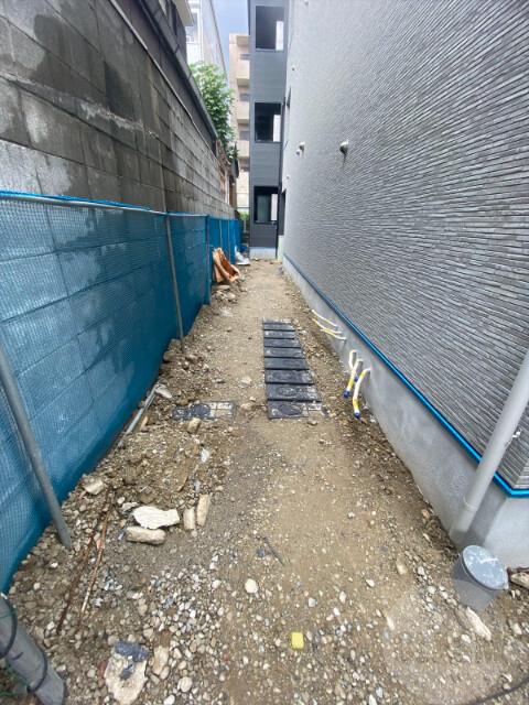 13/21 エントランス