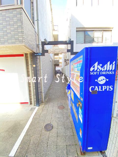 26/30 エントランス