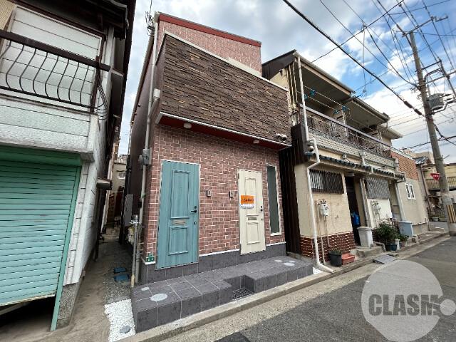 16/22 エントランス