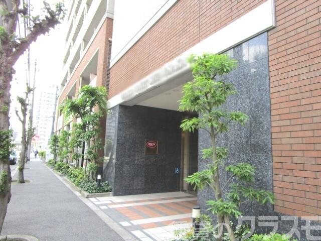 25/29 エントランス