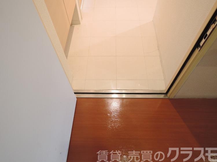 16/30 玄関