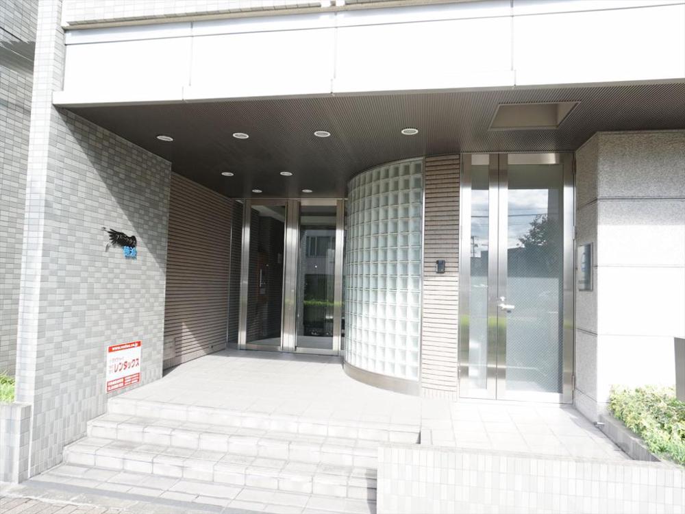 22/30 エントランス