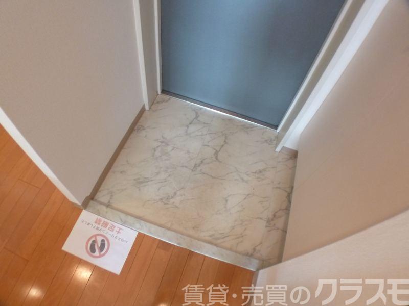 13/30 玄関