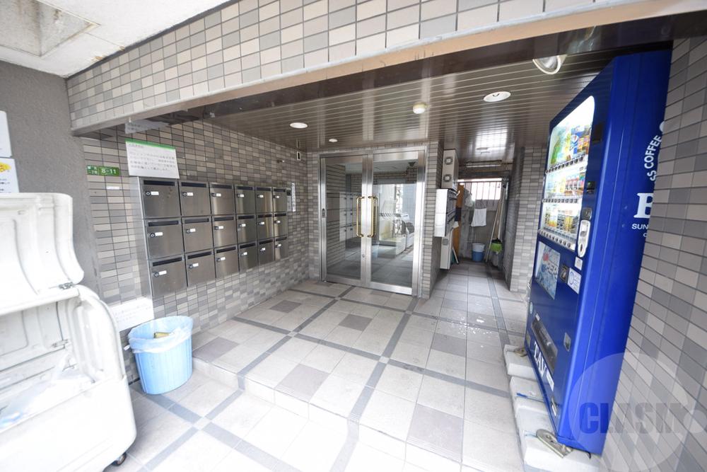 21/30 エントランス