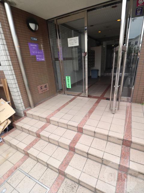 22/29 エントランス