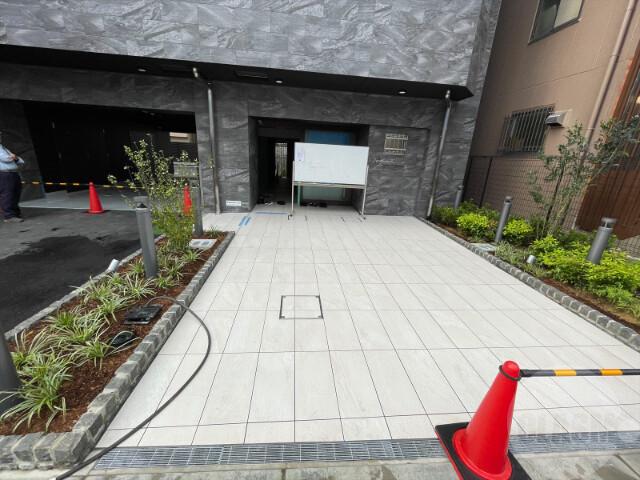 22/29 エントランス