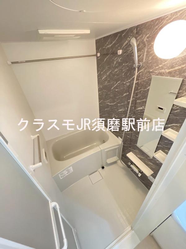 17/30 浴室