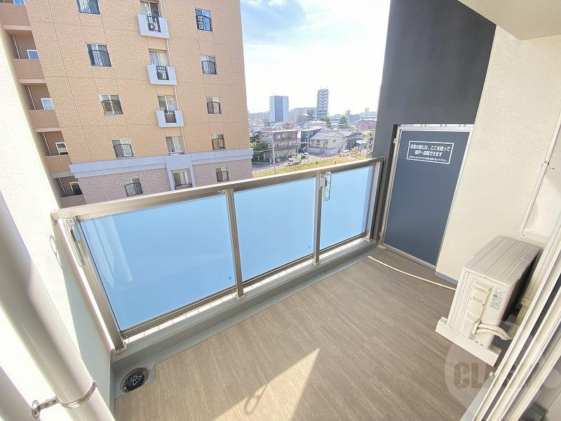 13/30 バルコニー