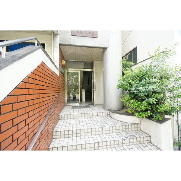 17/24 エントランス