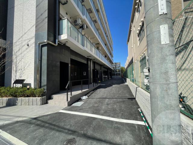 22/30 エントランス