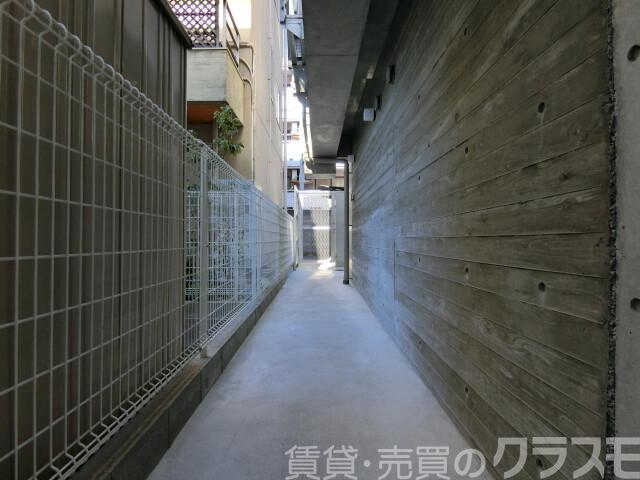 2/2 エントランス