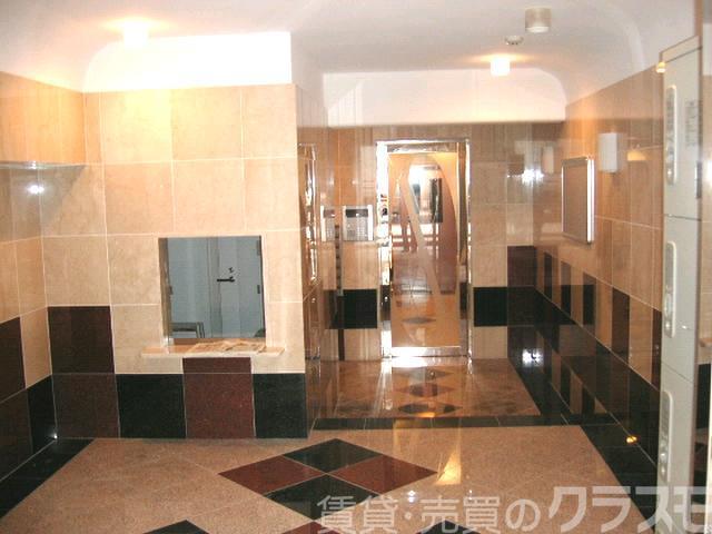 2/3 エントランス