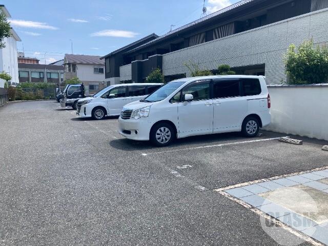 21/30 駐車場