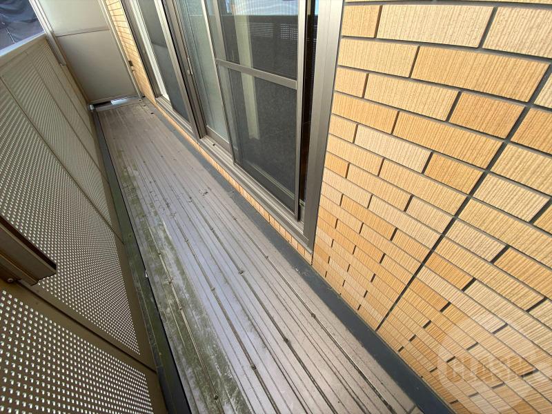 15/28 バルコニー