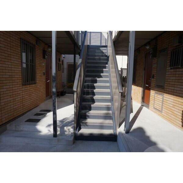 20/28 エントランス