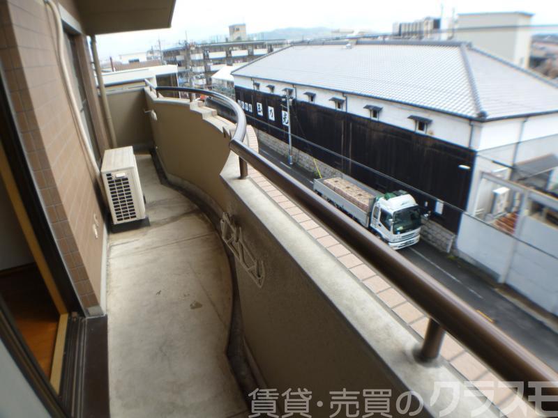 23/30 バルコニー