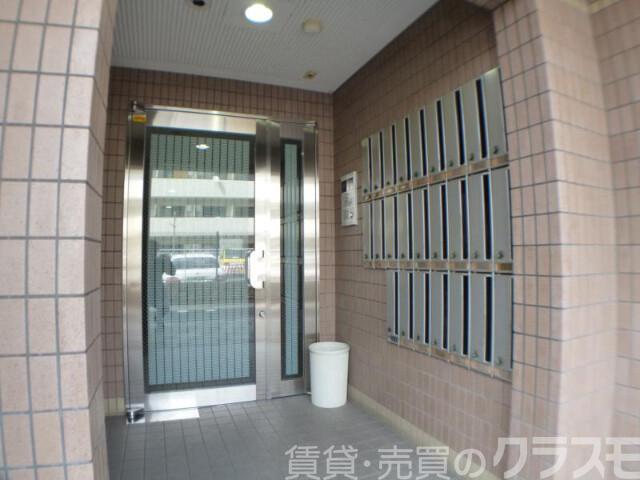 28/30 エントランス