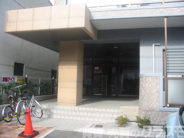 2/3 エントランス