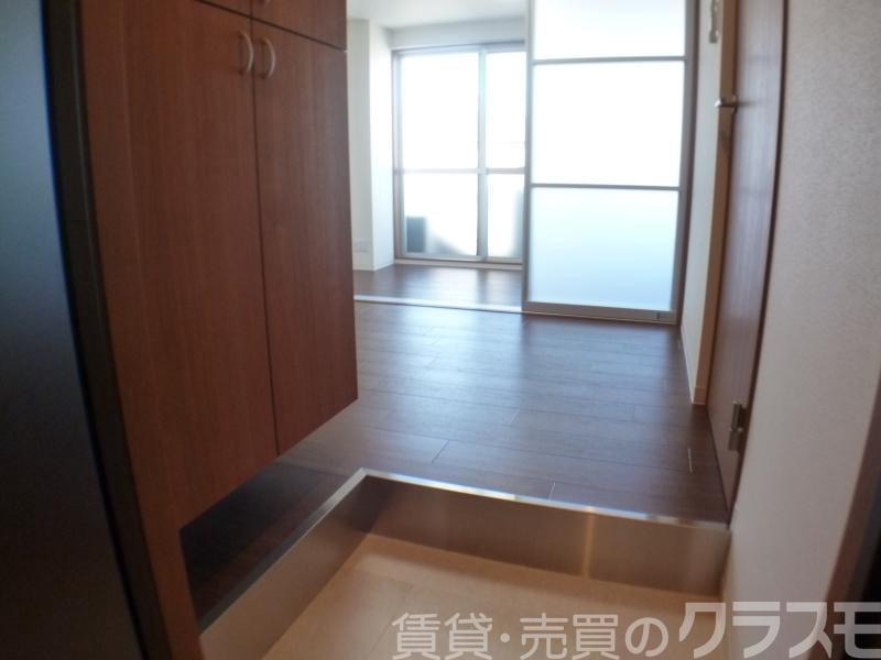 16/30 玄関