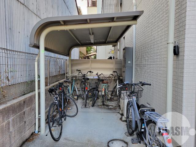 19/26 エントランス