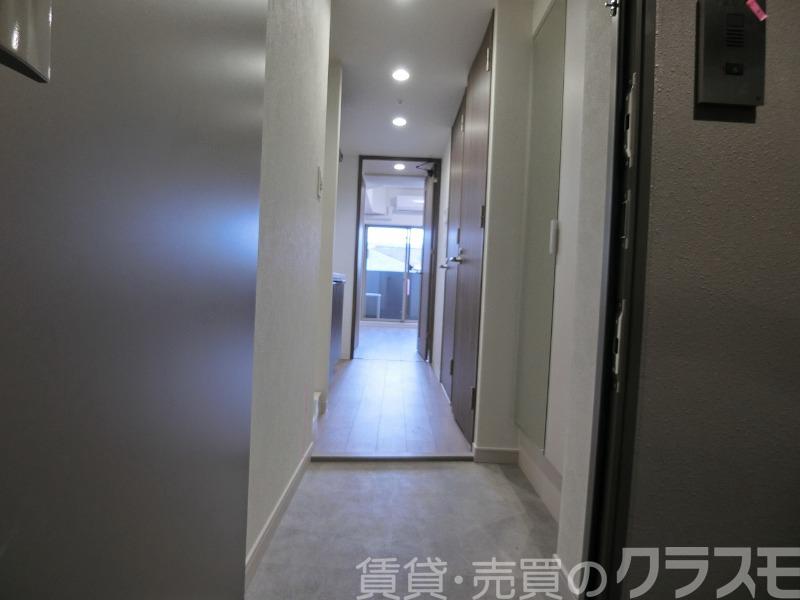 16/30 玄関