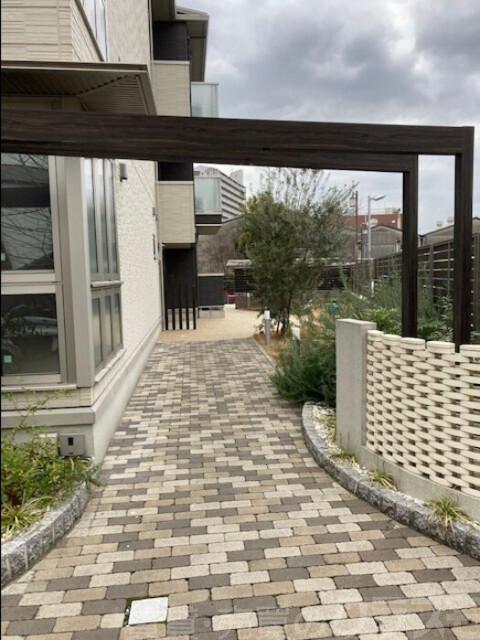 16/24 エントランス