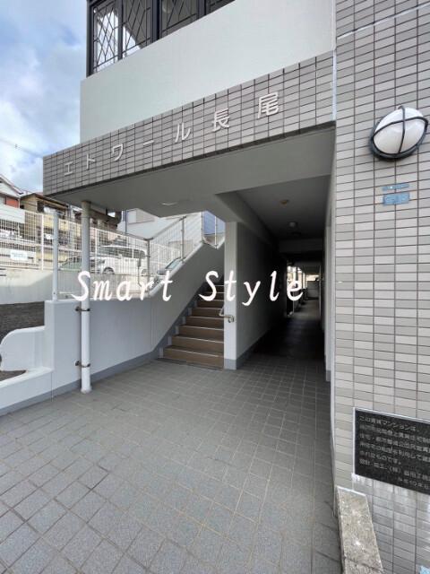 23/30 エントランス