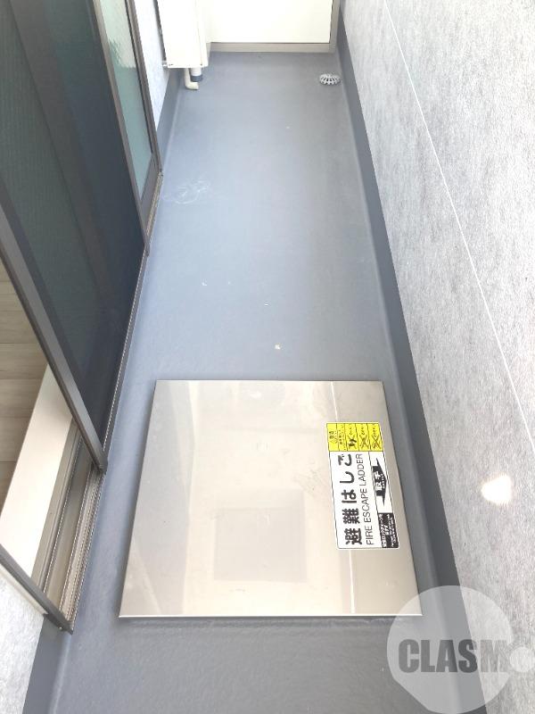 13/30 バルコニー