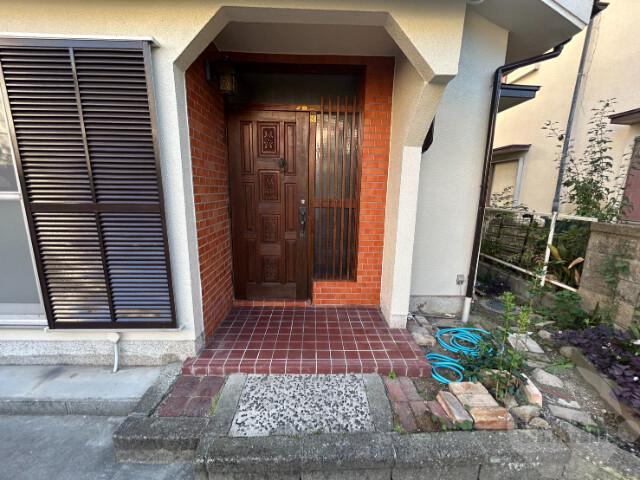 22/30 エントランス