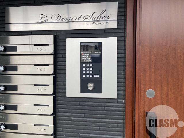 20/27 エントランス