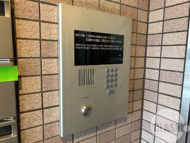 19/25 エントランス