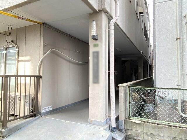 16/22 エントランス