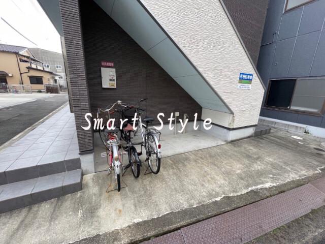 20/30 エントランス