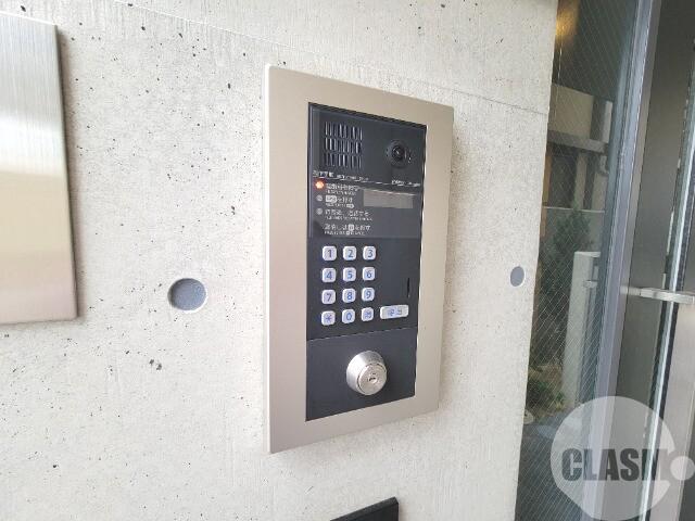 15/20 エントランス