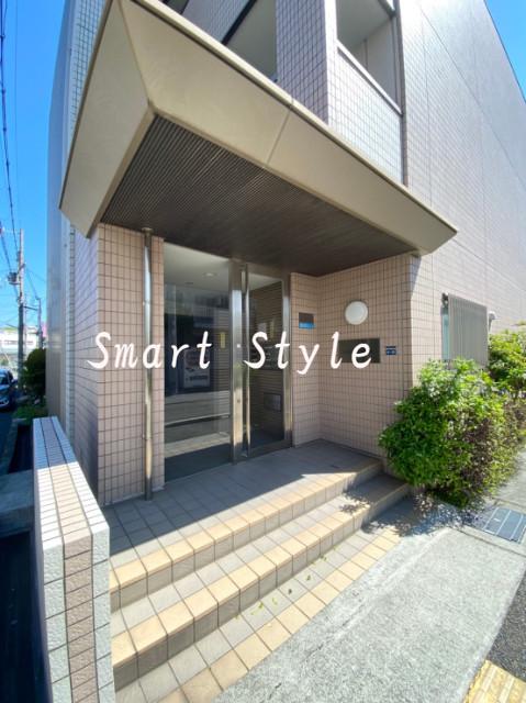 2/4 エントランス